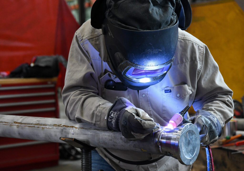 Empresa de mantenimiento de máquinas de soldar profesional